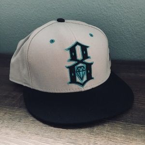 Rebel 8 men’s fitted hat